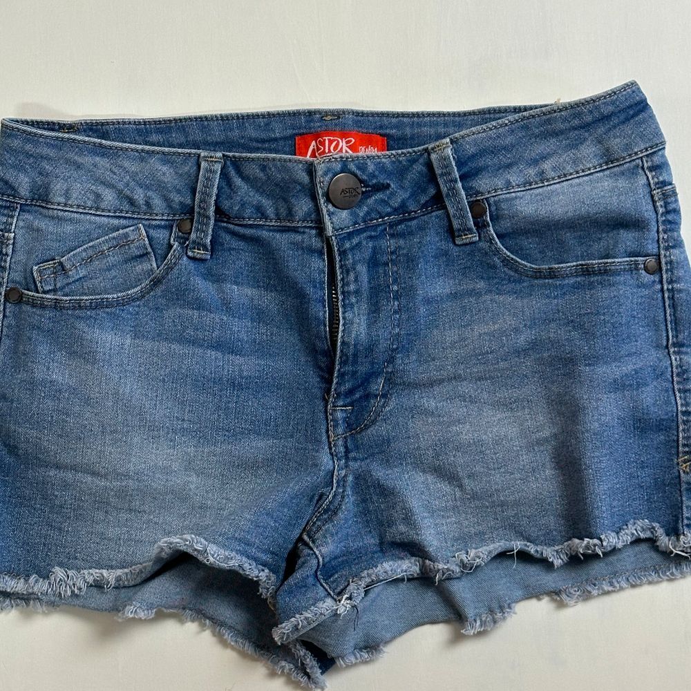 ASTOR Denim Women's Cutoff‎ Jeans Shorts 9